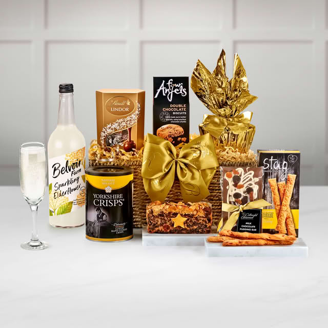 Regency Hampers Chedworth Alcohol-Free Gift Hamper with Belvoir, Sparkling "Pink Lady" Apple Juice, 75cl in a Hand Woven Willow Tray