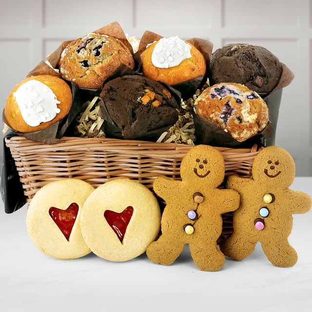 Luxury Hamper - Selection of Muffins, Gingerbread Men & Jam Sandwich Biscuits