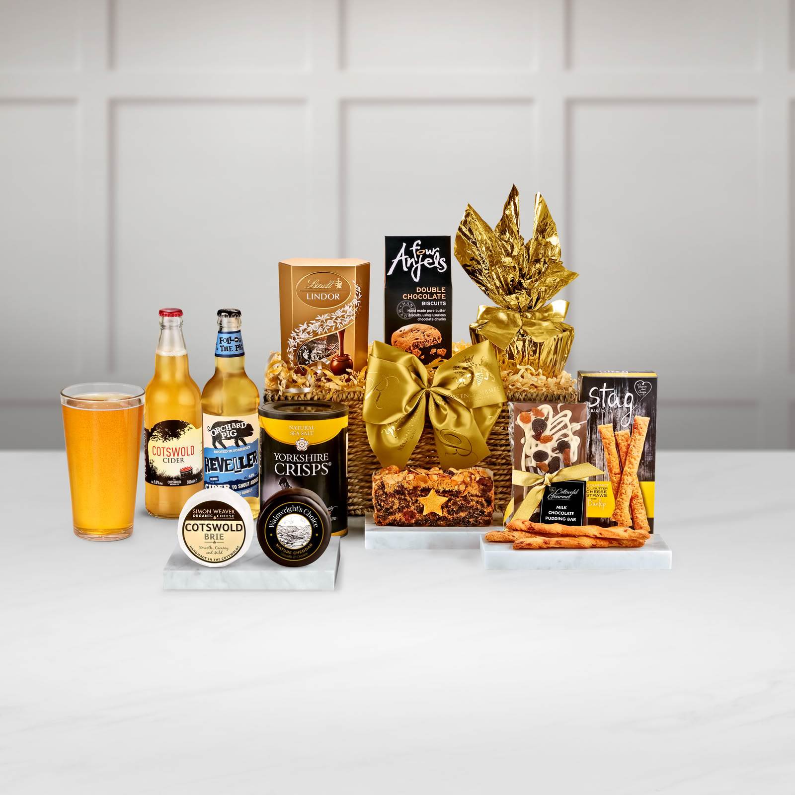 Bentley Gift Hamper With Cotswold Cider, Wainwright's Choice, Vintage Mature Cheddar, 150g in a Hand Woven Willow Tray