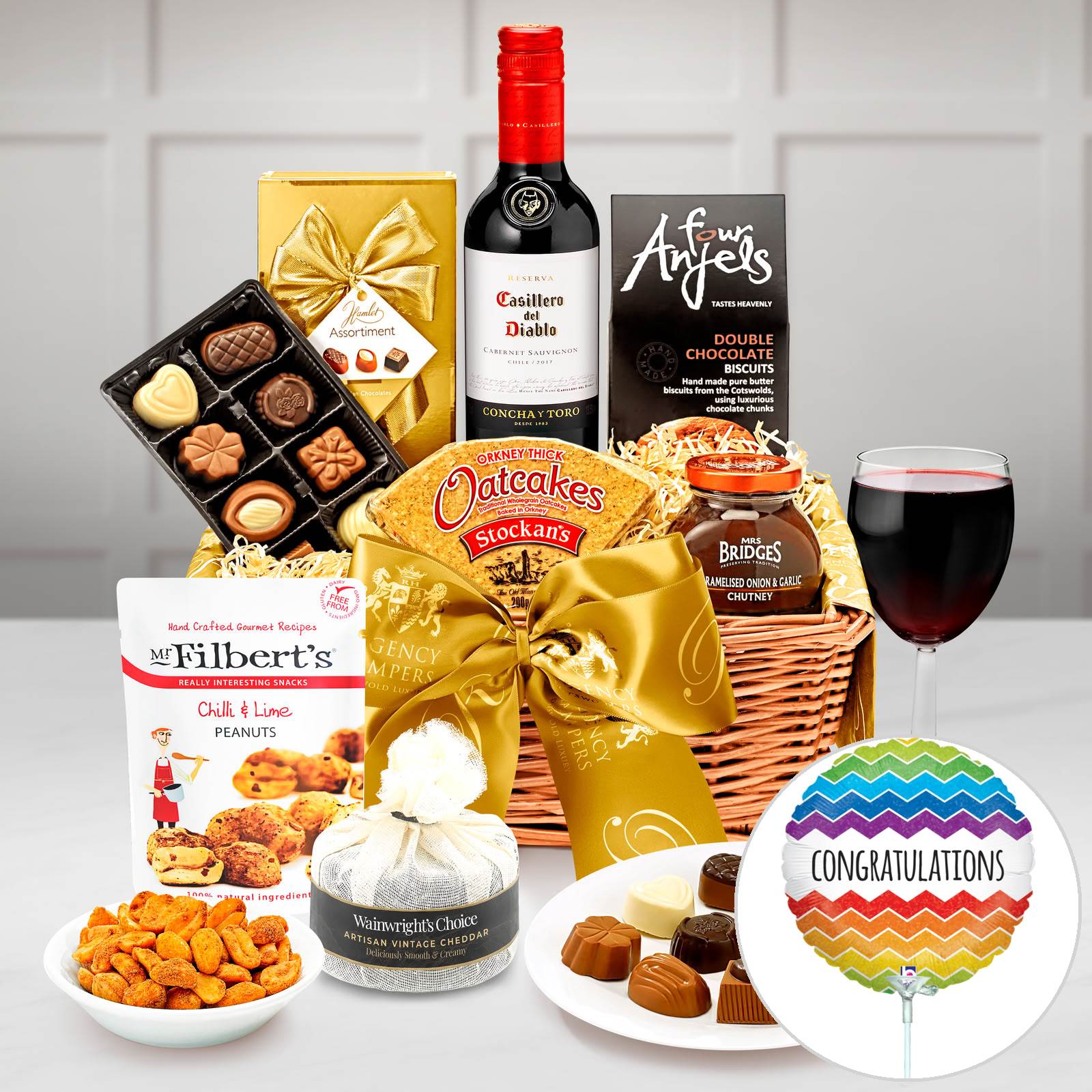 New Home Wordsworth Gift Hamper With Casillero Del Diablo Cabernet Sauvignon in a Seagrass Tray - 30 X 22.5 H 11.5cm