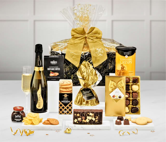 Luxury Christmas Hamper - Brut Prosecco, Chutney, Belgian Chocolates & Festive Snacks