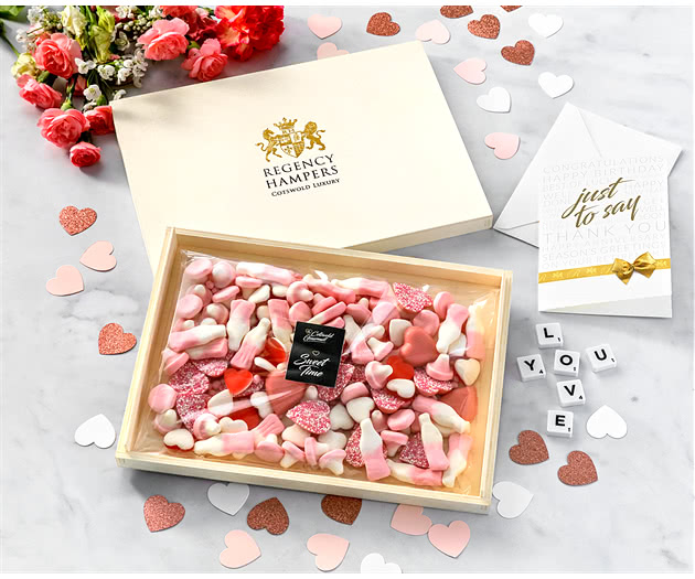 Bumper Sweet Heart & Pink Treats Letterbox Hamper