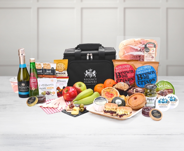 Medium Cheese, Savoury & Scones Picnic Hamper in Cooler Bag With Prosecco & Sparkling Pressé