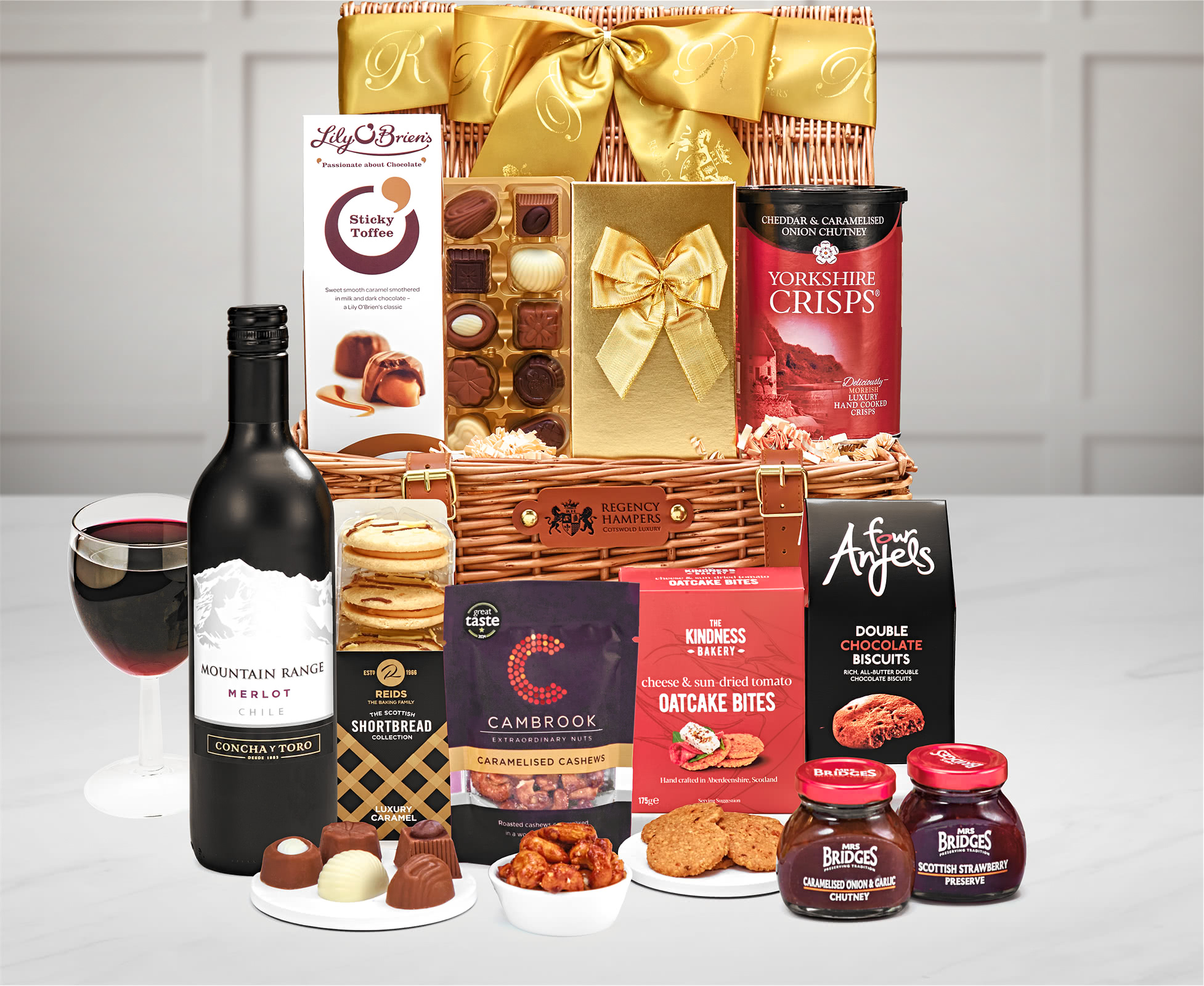 Beaumont Sweet & Savoury Selection Gift Hamper With Concha Y Toro, Mountain Range Merlot, 75cl in a Handmade Willow Picnic Hamper